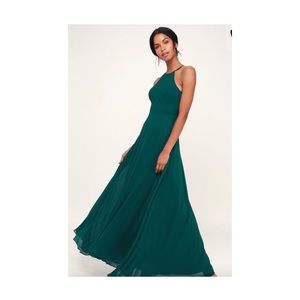 Lulu’s emerald green maxi dress